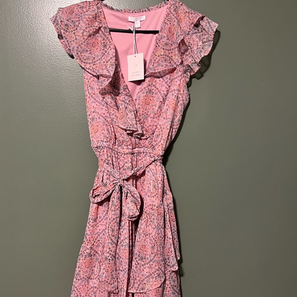 LC Lauren Conrad Dresses & Skirts - LC Lauren Conrad Pink Floral Midi Dress NWT